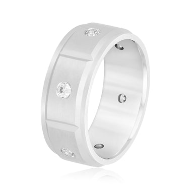 8mm Heavy Weight Mens Band with Diamond – Lab Diamond Men's Band in 18K Gold | Just Brilliant – detail view