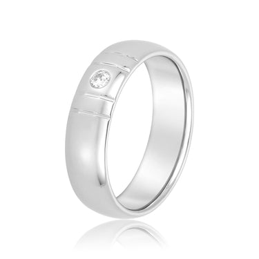 6mm Heavy Weight Mens Band with Diamond – Lab Diamond Men's Band in 18K Gold | Just Brilliant – detail view