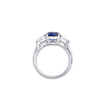 Royal Lumina Ring by Just Brilliant – 3ct sapphire and lab diamond ring in 18K white gold – detail view