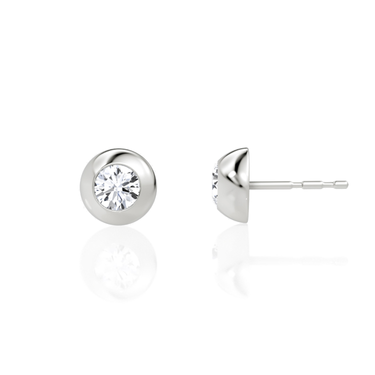 Petite Dome Stud in white gold, perspective view