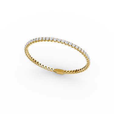 Classic Tennis Bracelet in yellow gold — upright view