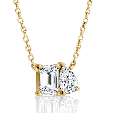 Toi et Moi Necklace in yellow gold, angled view