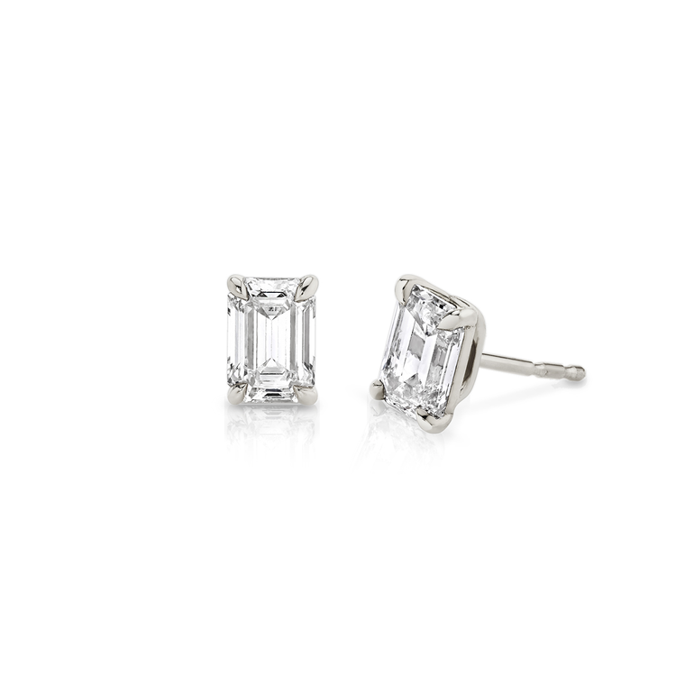 Solitaire Stud in 18K White Gold — three quarter view