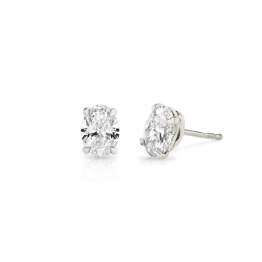 Solitaire Stud in 18K White Gold — three quarter view