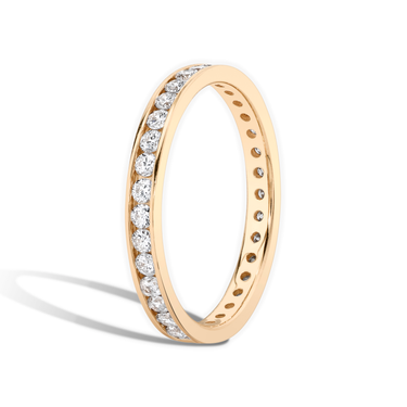 Just Brilliant Devotion band in 18K Rose Gold, side view.