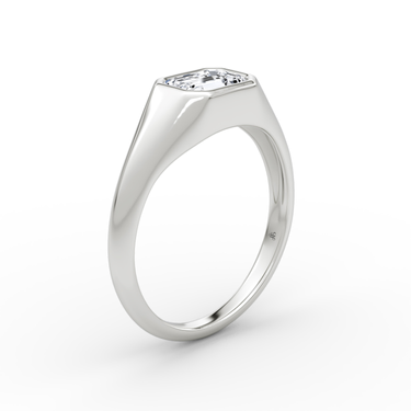 Just Brilliant East West Signet ring in white gold — upright