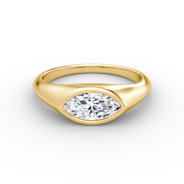Just Brilliant East West Signet ring in yellow gold — front