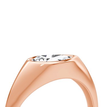 Just Brilliant East West Signet ring in rose gold — detail