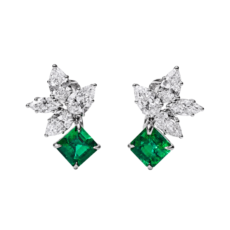 Émeraude Floraison Earrings in 18K white gold, front view