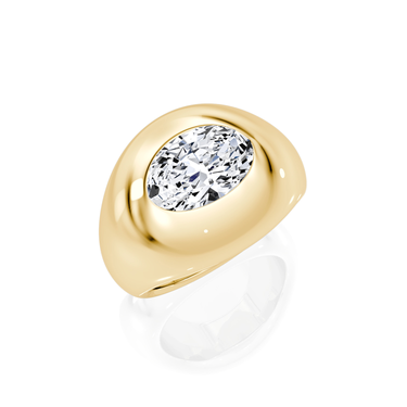 Just Brilliant Oval Dome Band in 18K Yellow Gold, oblique view.