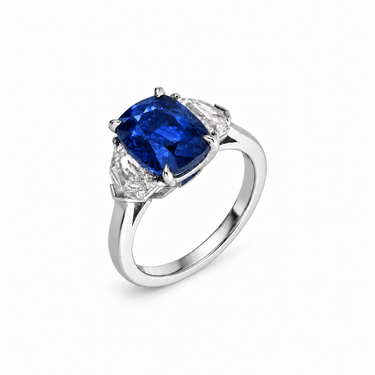 Saphir Souverain Ring in 18K white gold by Just Brilliant — Three-quarter view