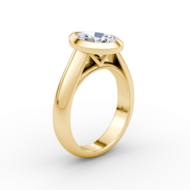 Just Brilliant Sculpture Bezel Ring, Pear, 18K Yellow Gold, upright view.
