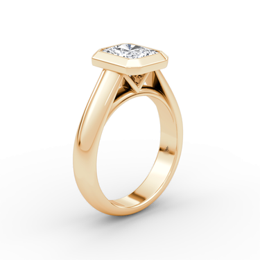 Just Brilliant Sculpture Bezel Ring, Radiant, 18K Rose Gold, upright view.
