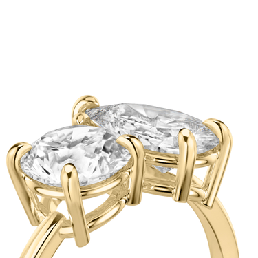 Just Brilliant Toi et Moi Diamond Ring — Plain / Round Brilliant + Pear — 18K Yellow Gold — detail view