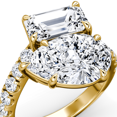 Just Brilliant Toi et Moi Bypass ring, pavé band, emerald and pear diamonds, yellow gold, detail view