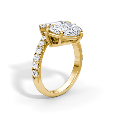 Just Brilliant Toi et Moi Bypass ring, pavé band, emerald and pear diamonds, yellow gold, upright view