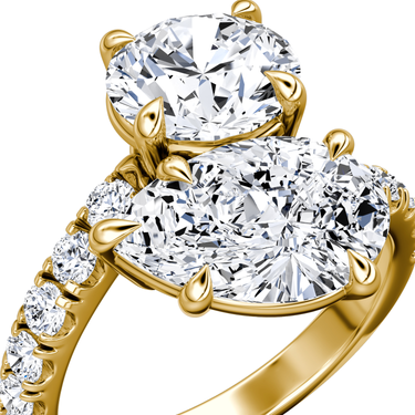 Just Brilliant Toi et Moi Bypass ring, pavé band, round brilliant and pear diamonds, 18K Yellow Gold, detail view