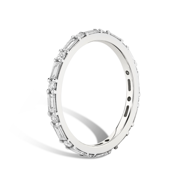 Just Brilliant Alternating Shapes Band in 18K White Gold, oblique view.