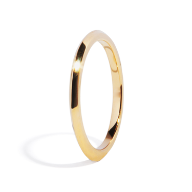 Just Brilliant Knife Edge Wedding Band, 18K Yellow Gold, upright view, unengraved