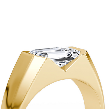 Just Brilliant Statement Signet Ring — Emerald — 18K Yellow Gold — detail view