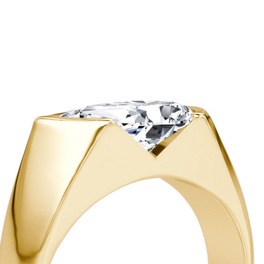 Just Brilliant Statement Signet Ring — Pear — 18K Yellow Gold — detail view